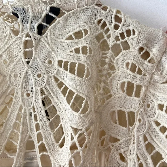 Adiva Lace High Neck Top - Size M - Picture 6 of 12